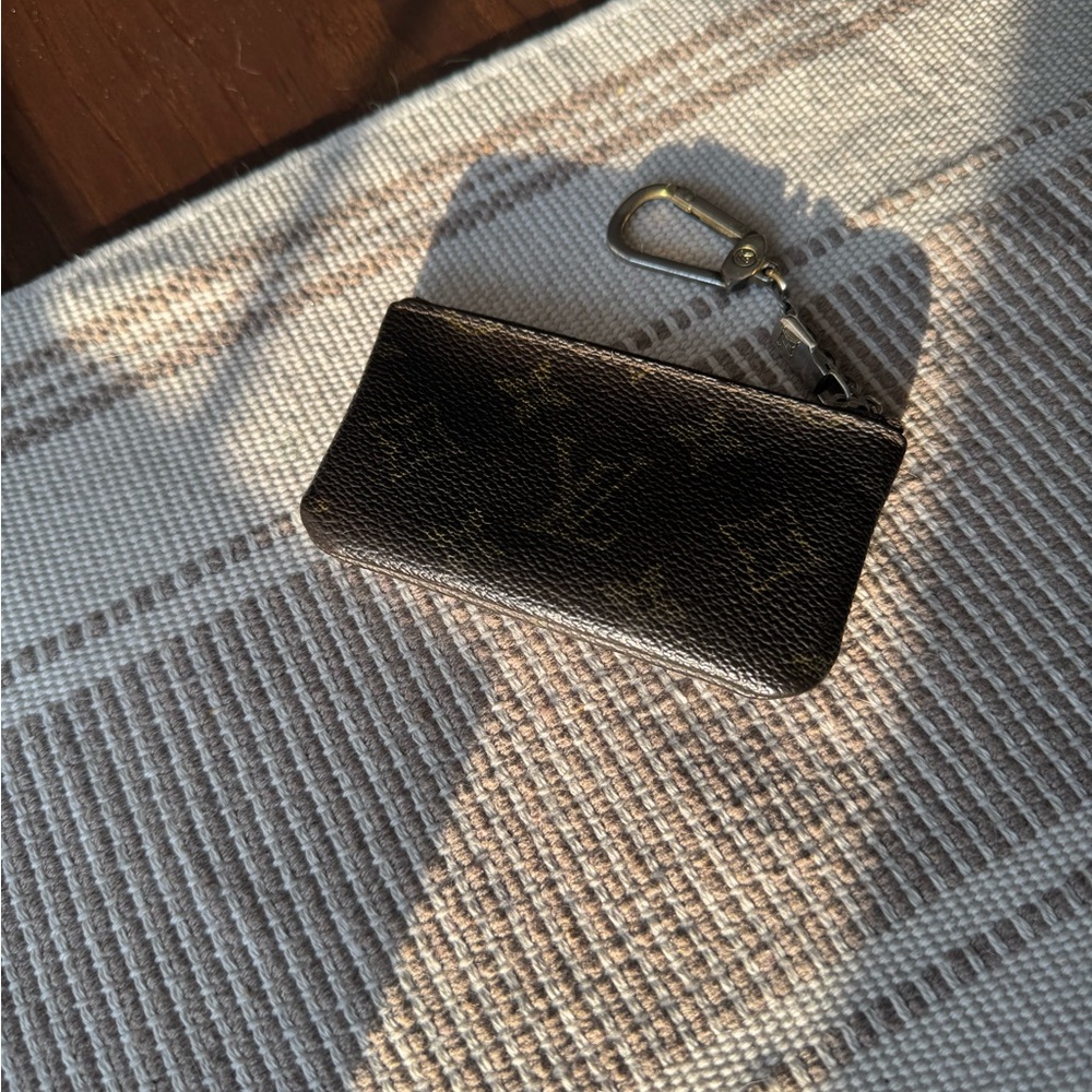 sold- Louis Vuitton Monogram Key Cles Card Holder